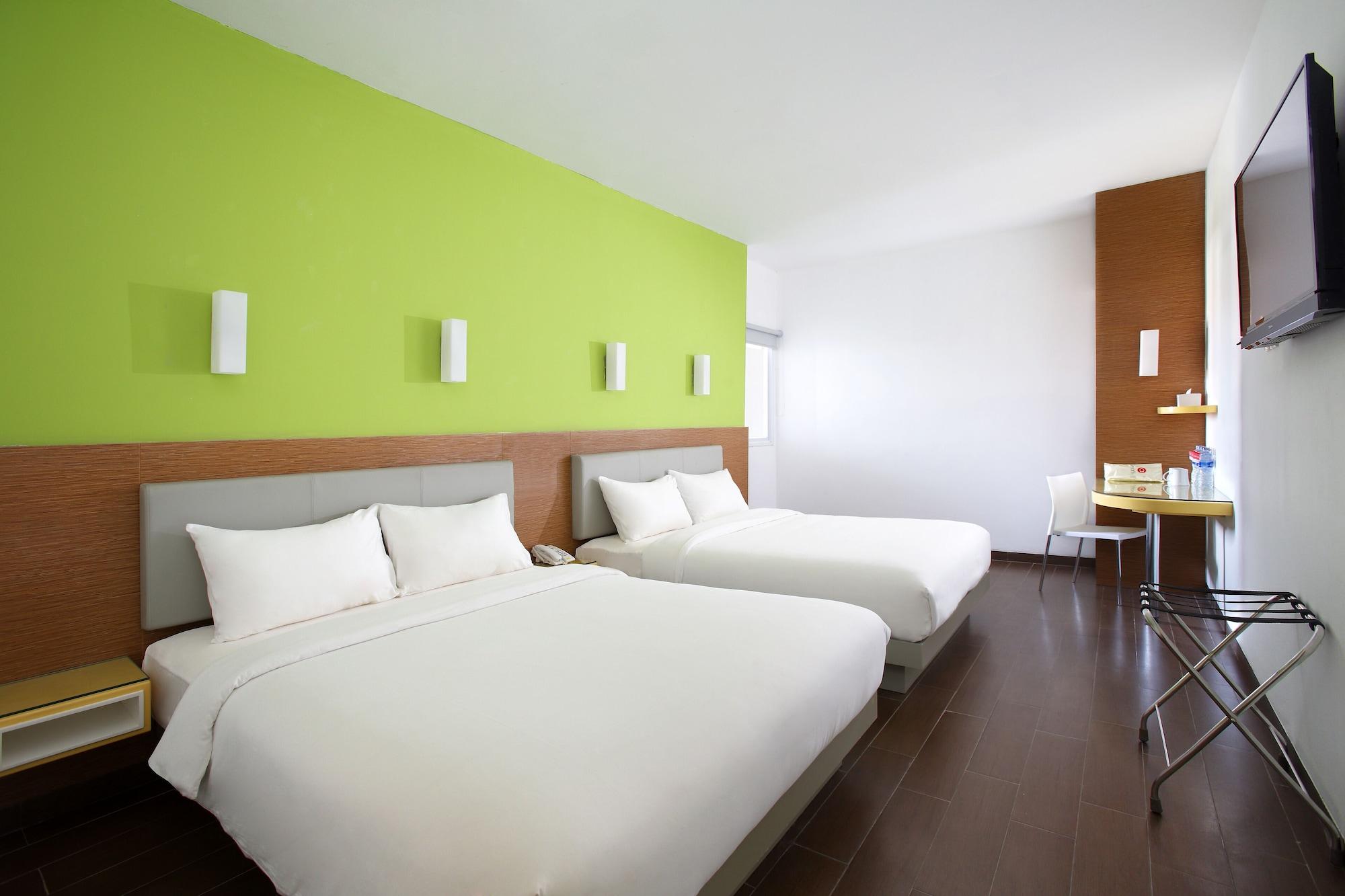 Amaris Hotel Tebet Jakarta Exterior photo